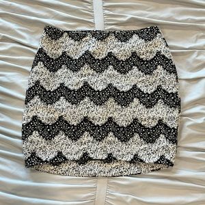 Hommage from Los Angeles Black & White Chevron Skirt